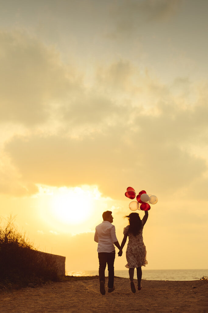 pre wedding shoot poses